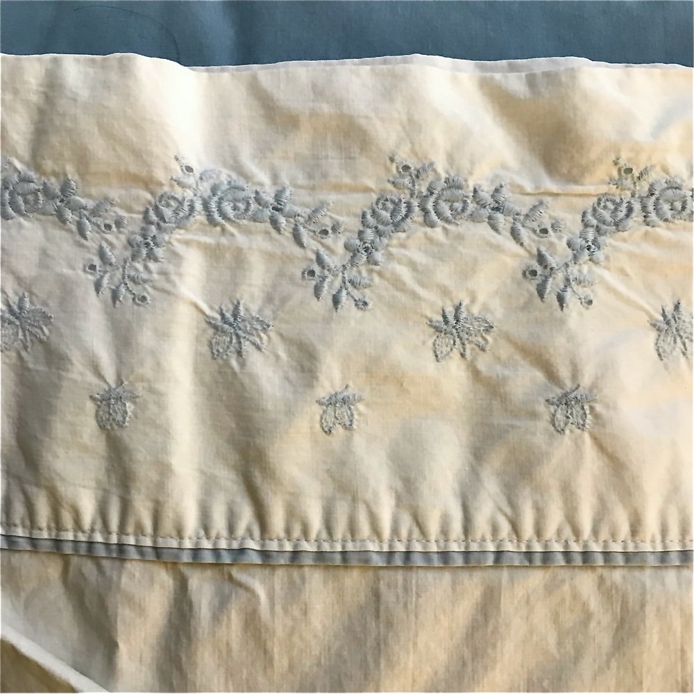 Springmaid vintage 1960s Pillowcase standard